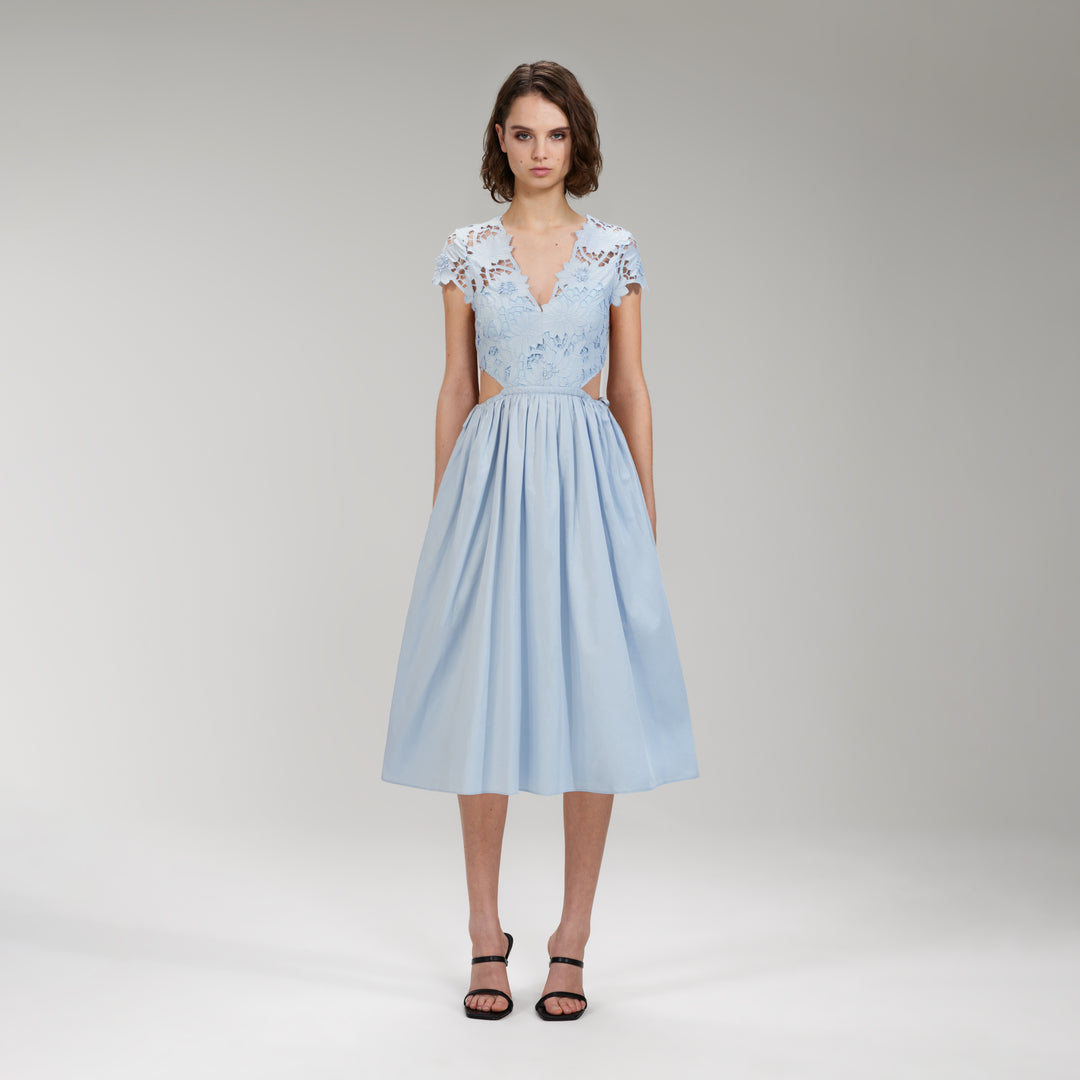 LIGHT BLUE COTTON GUIPURE MIDI DRESS - فستان متوسط الطول قطن دانتيل